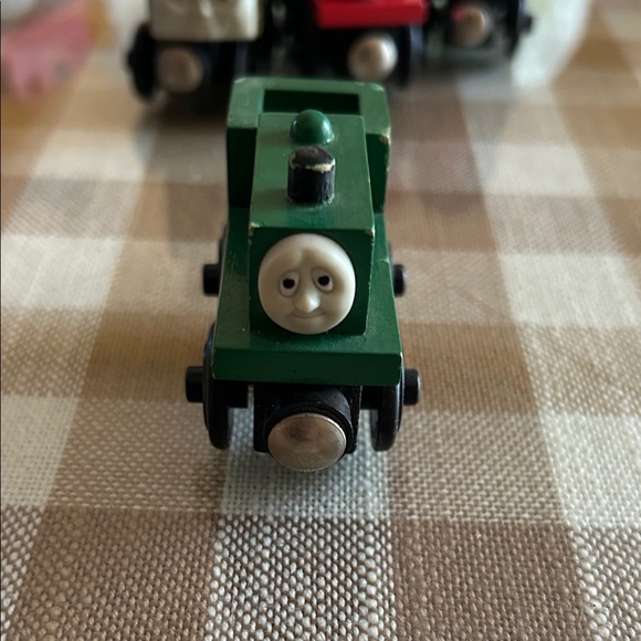 Thomas & Friends Colorful Train Engine Collection - Picture 11 of 13